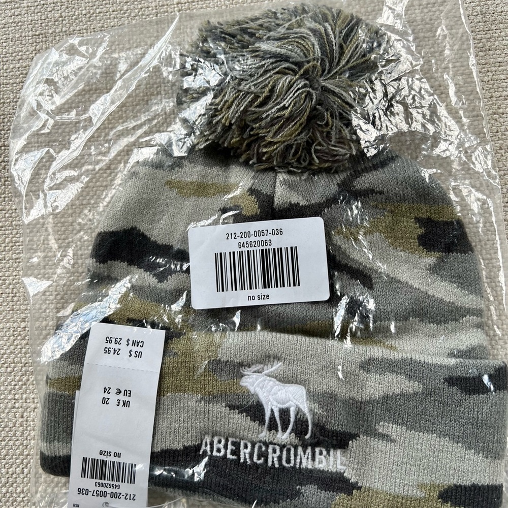 New Abercrombie kids beanie new with tags